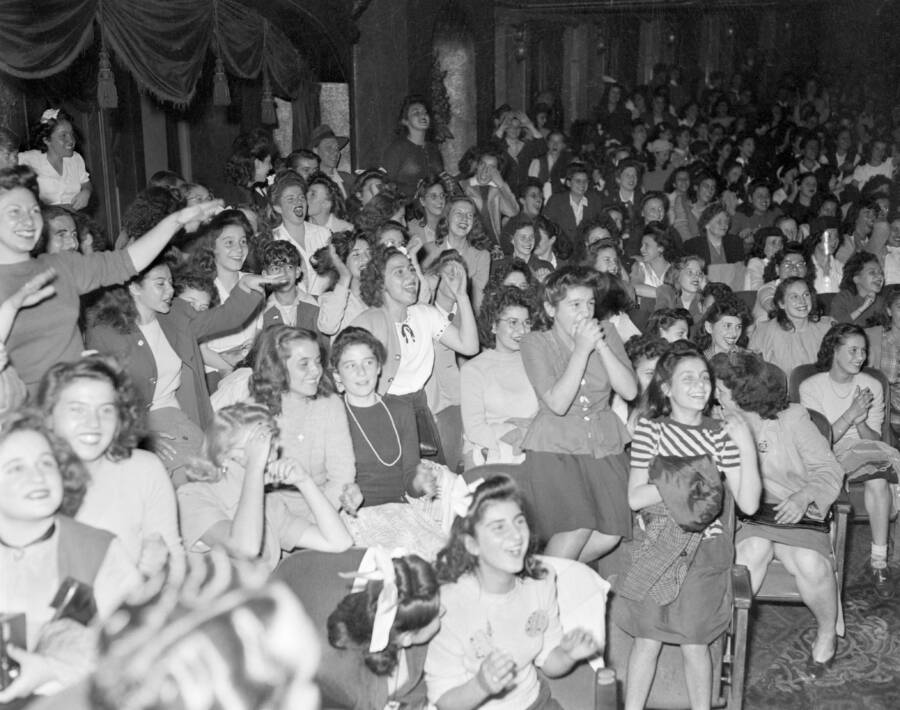 Crowd Of Frank Sinatra Fans