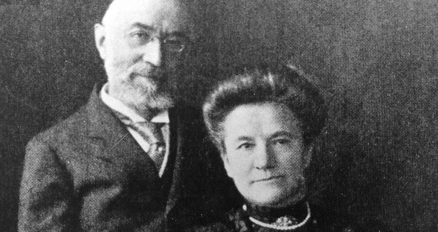 Isidor And Ida Straus Tale Of Tragic Love Aboard The Titanic