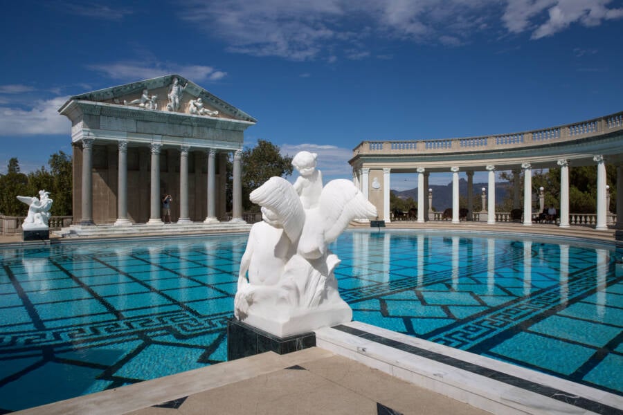 33 Photos Of Hearst Castle That Reveal Its Grand History