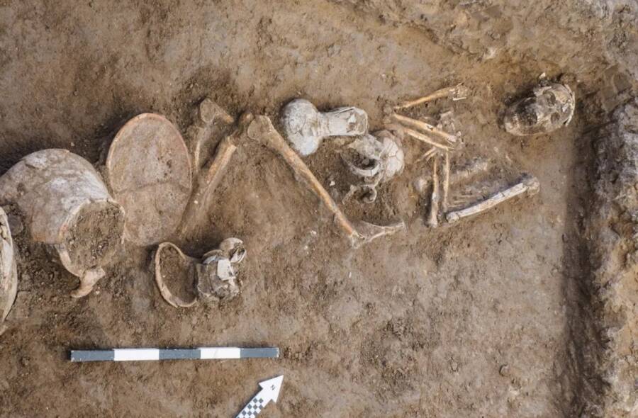 Israel Grave With Opium Vessels