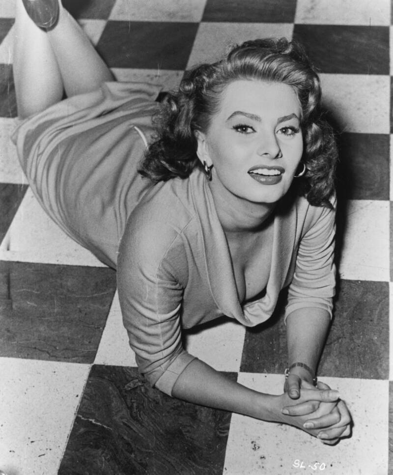 Young Sophia Loren Blond