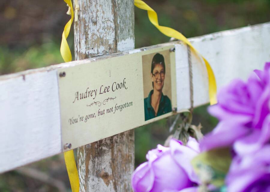 Audrey Lee Cook's Grave Marker
