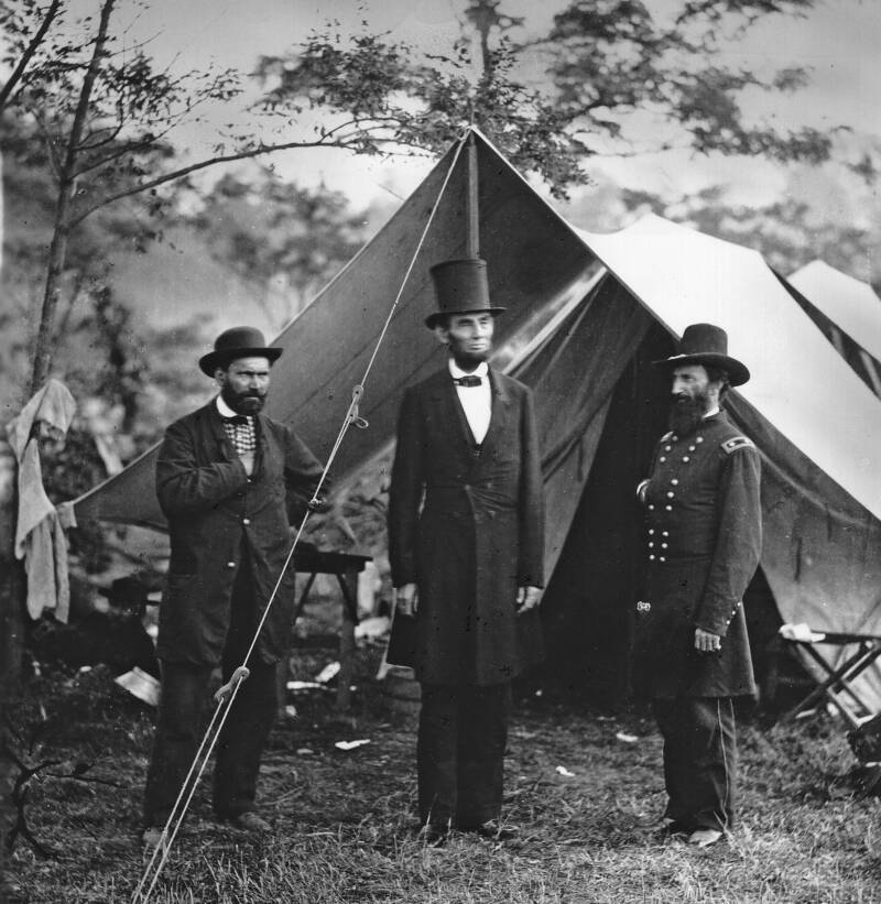Allan Pinkerton With President Lincoln
