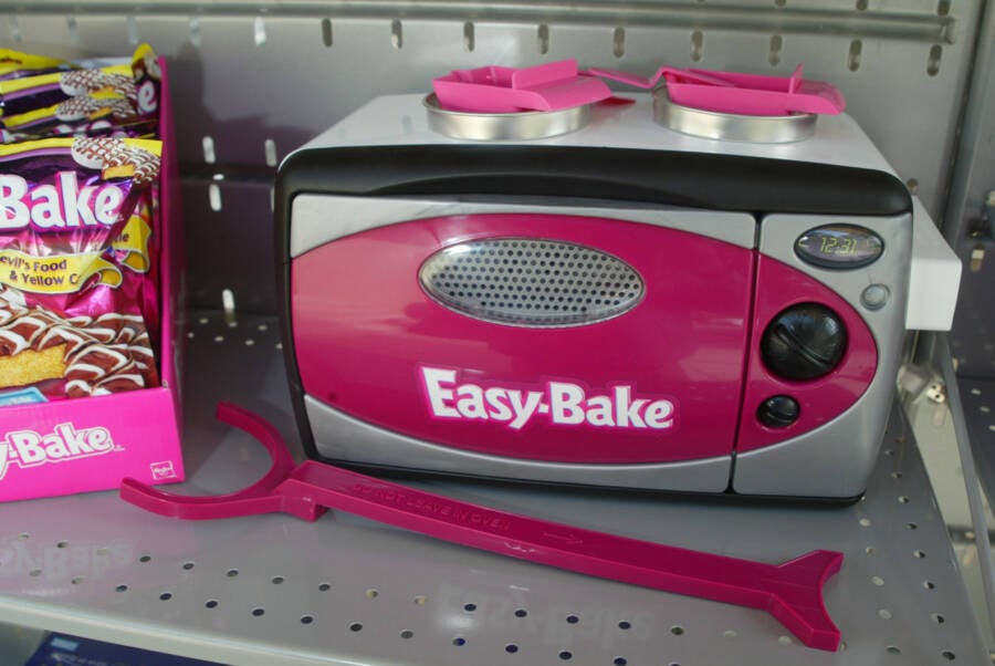 Easy Bake Oven