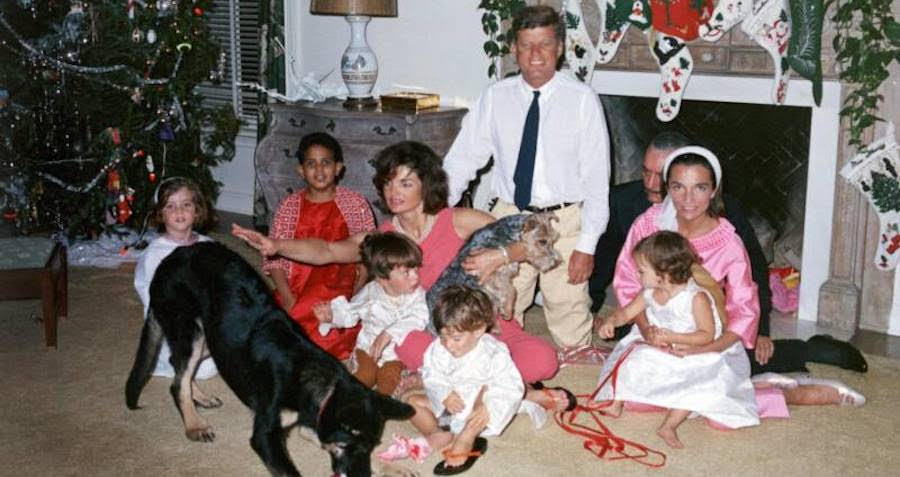 40 Vintage Christmas Photos That Will Make You Merry