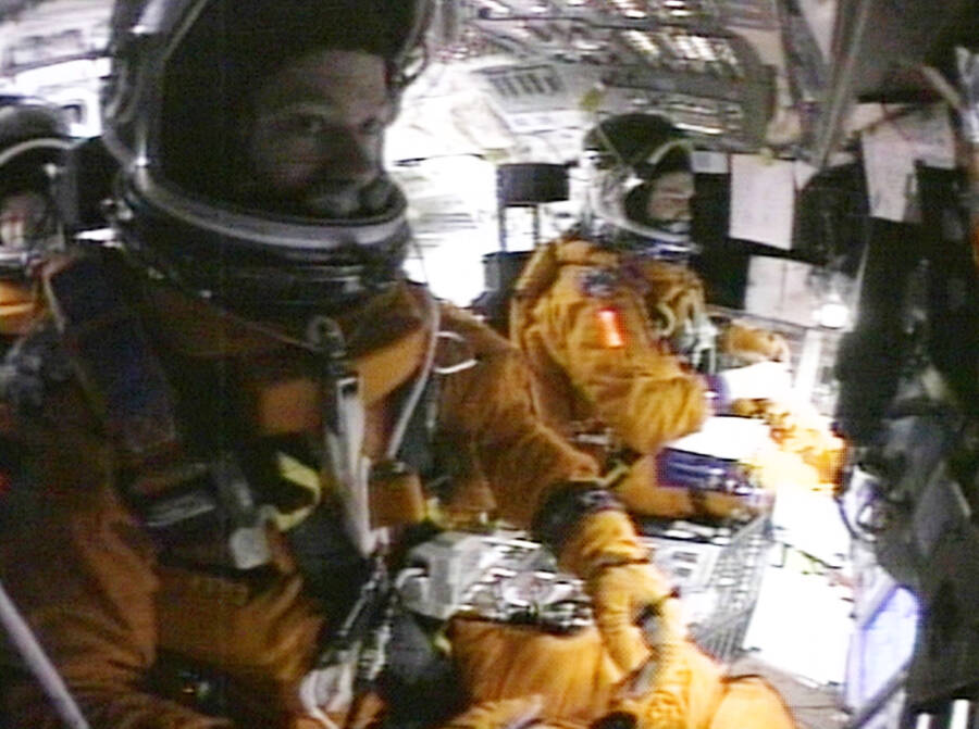 Columbia Astronauts Prepare To Land