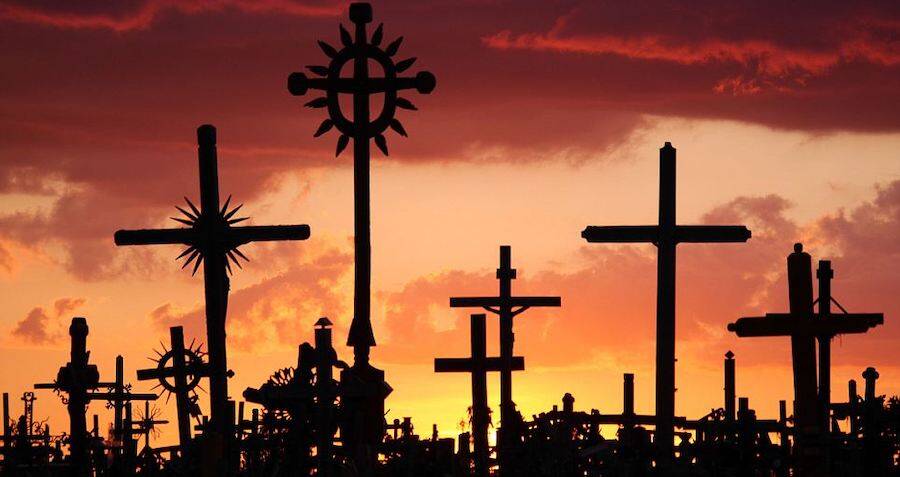 Эстер крест царство. Крест "Процвете Древо Креста". The Hill of Crosses of Lithuanian.