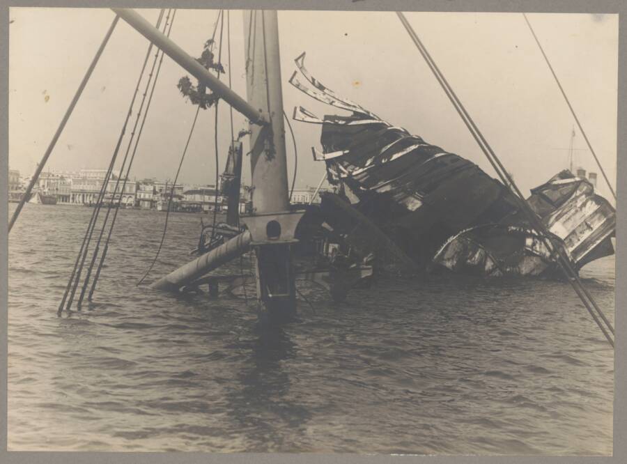 Wreck Of The Maine In Havana Harbor