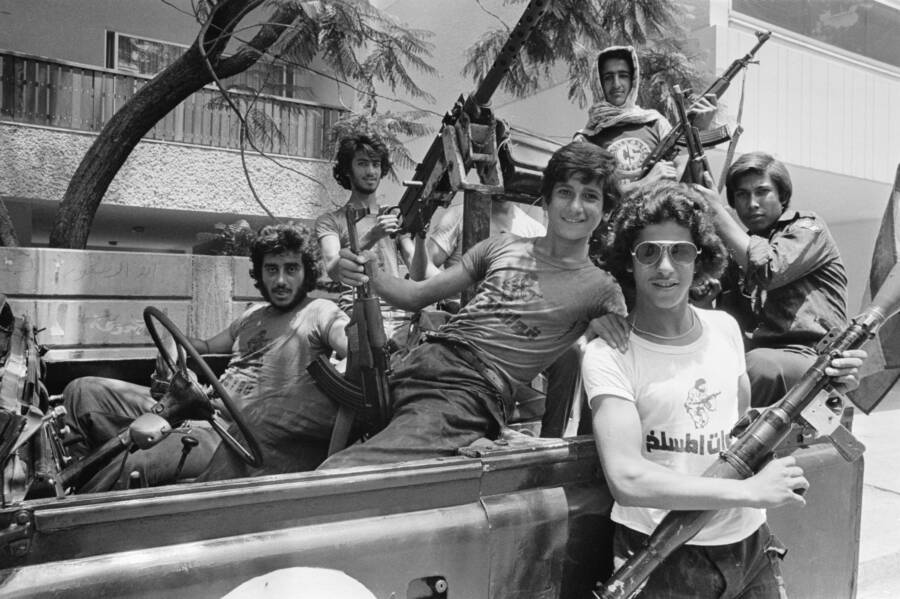 Inside The Lebanese Civil War In 33 Tragic Photos