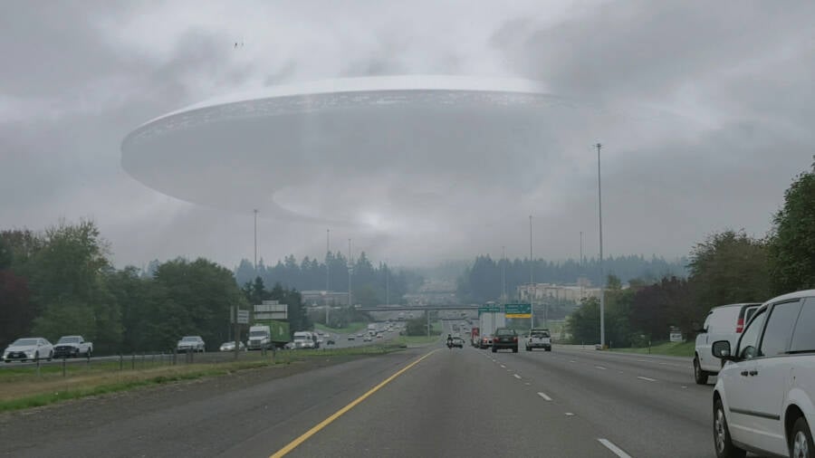 Flying Saucer Over Traffic