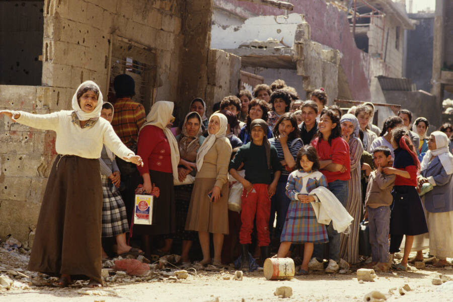 Inside The Lebanese Civil War In 33 Tragic Photos