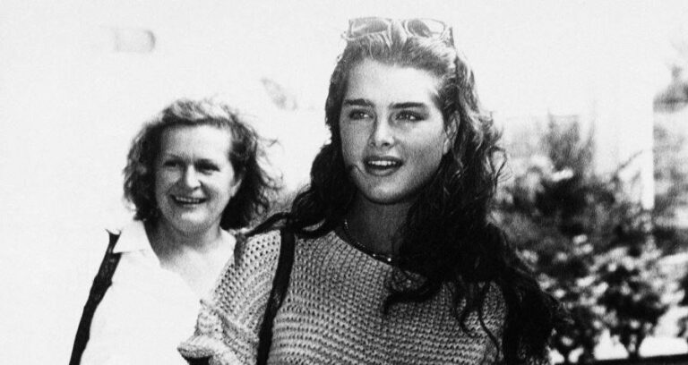 Teri Shields Walking Behind Brooke Shields