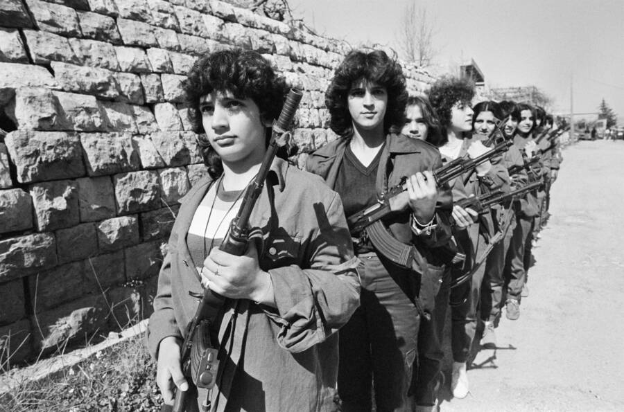 Inside The Lebanese Civil War In 33 Tragic Photos