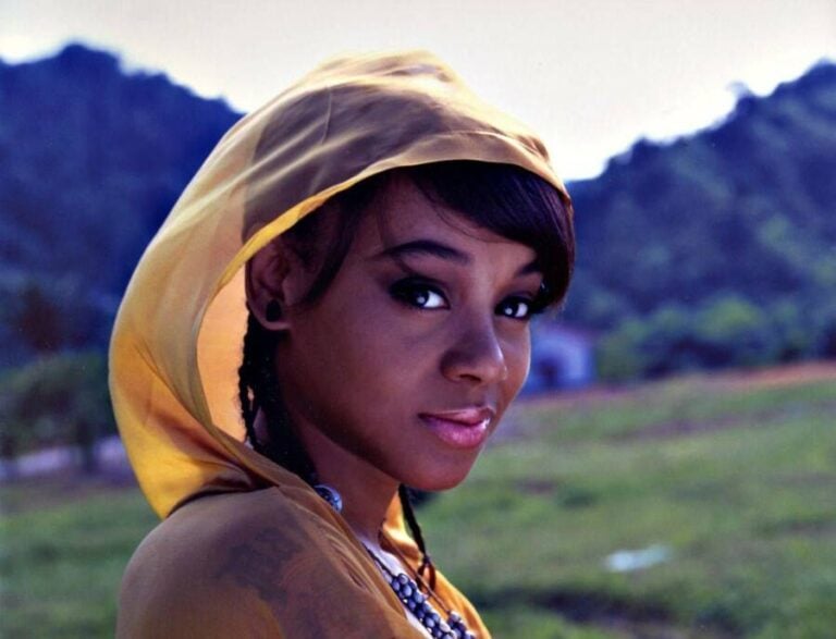 How Did Lisa 'Left Eye' Lopes Die? Inside Her Fatal Car Crash