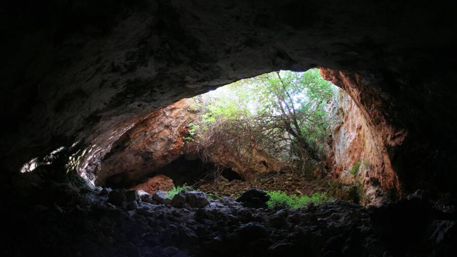 Marmoles Cave