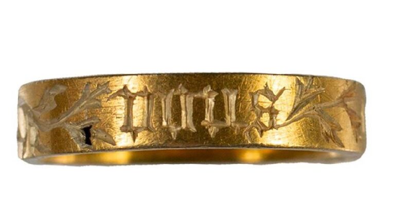 Love Motto Ring Discovery