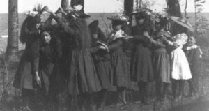 Nursery Rhymes With Dark Meanings Featured