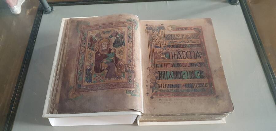 Book Of Kells Facsimile