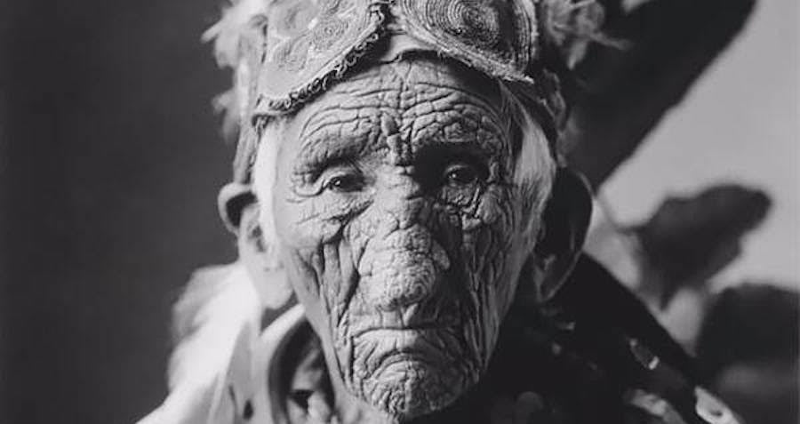 The 11 Oldest People To Ever Live — And Their Incredible Stories