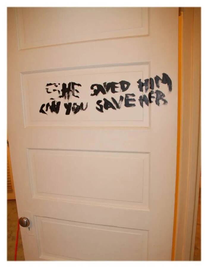 Message On Door