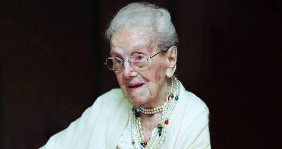 The 11 Oldest People To Ever Live — And Their Incredible Stories