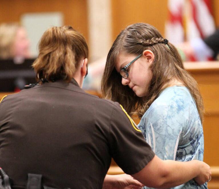 The Chilling Story of Anissa Weier And The 'Slender Man Stabbing'