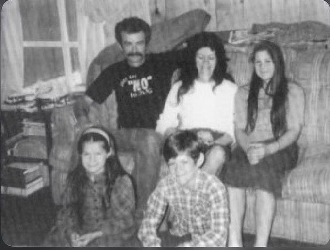The Weavers Before The Ruby Ridge Incident