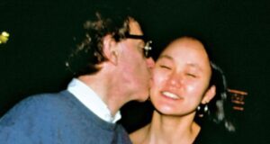 Woody Allen Kissing Soon Yi Previn Featured