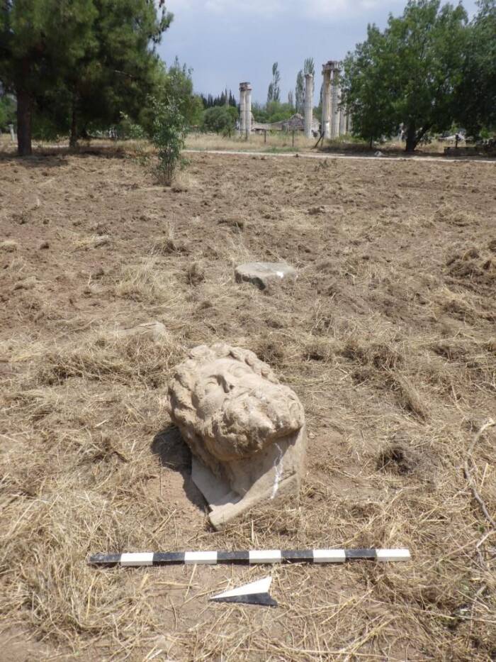 Marble Zeus Head In Türkiye