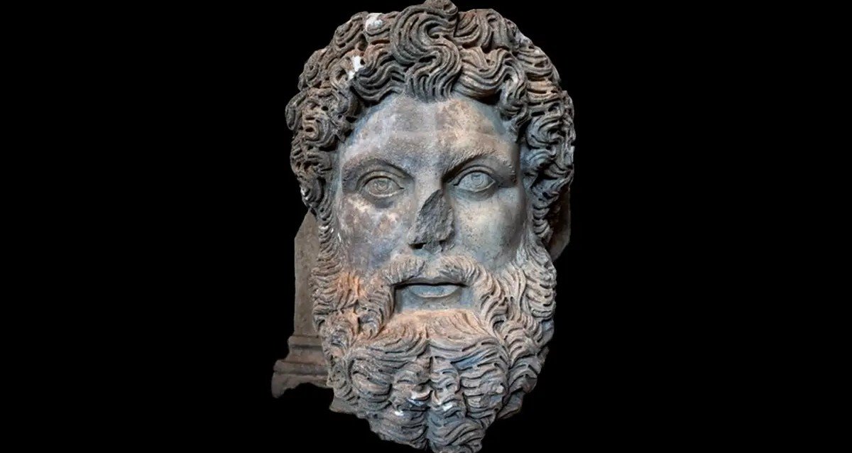 A Marble Head Of Zeus Was Just Unearthed At The Ancient City Of Aphrodisias In Western Türkiye