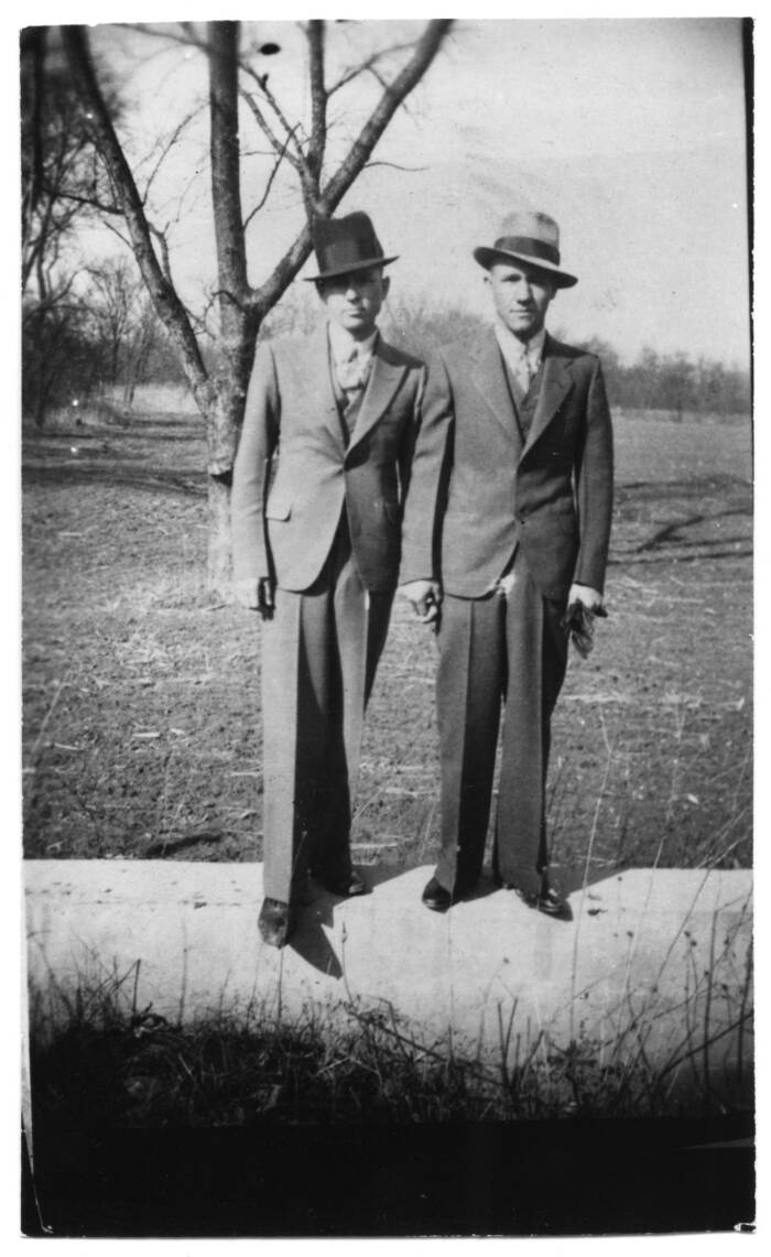 Clyde Barrow And Raymond Hamilton