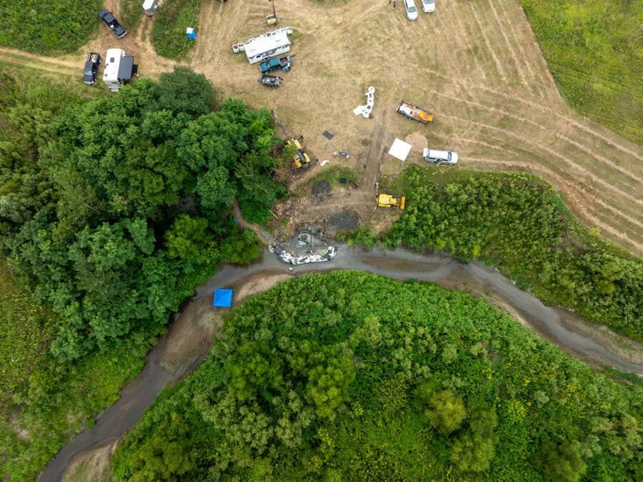 Archaeologists Unearth Mastodon Skull In Southern Iowa