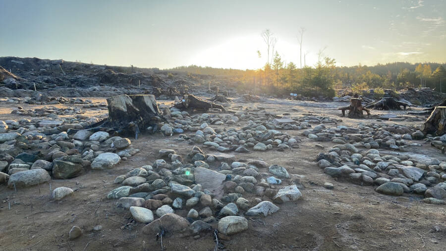 Round Stone Graves