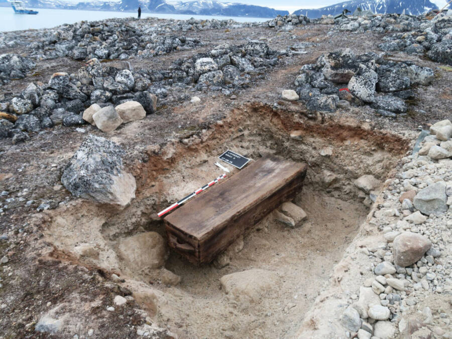 Svalbard Whaler Coffin