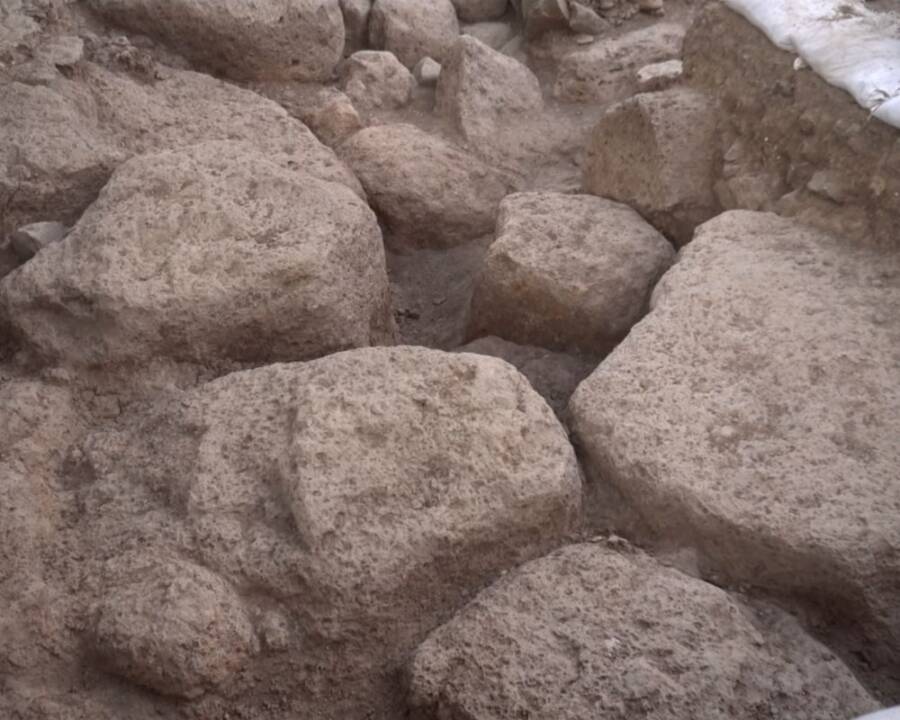 Temple Boulders