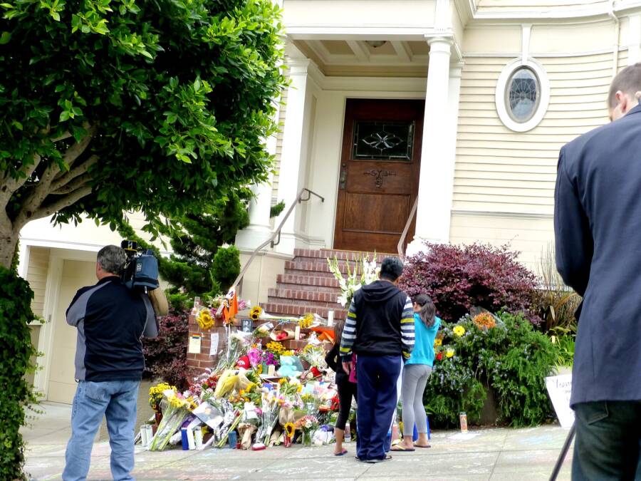 Tribute At Mrs. Doubtfire House