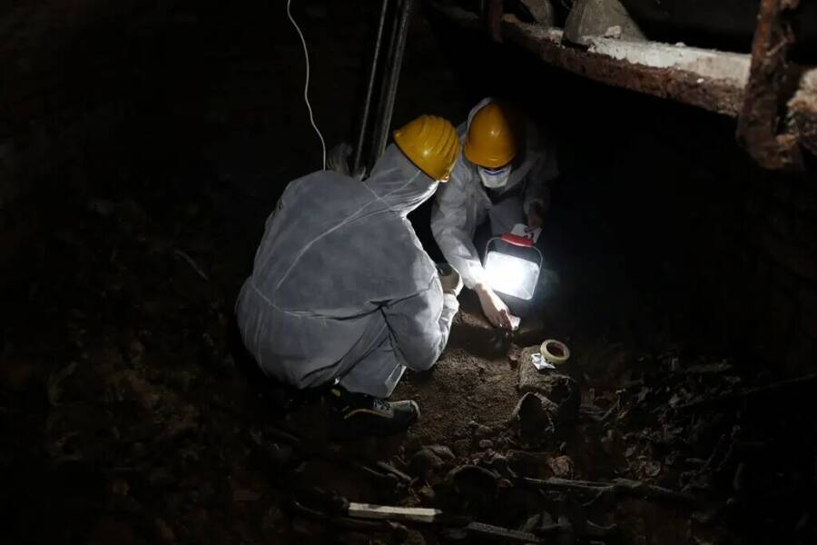 Researchers In Ca Granda Crypt