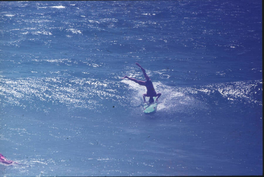 33 Vintage Surfing Photos From The '60s And '70s