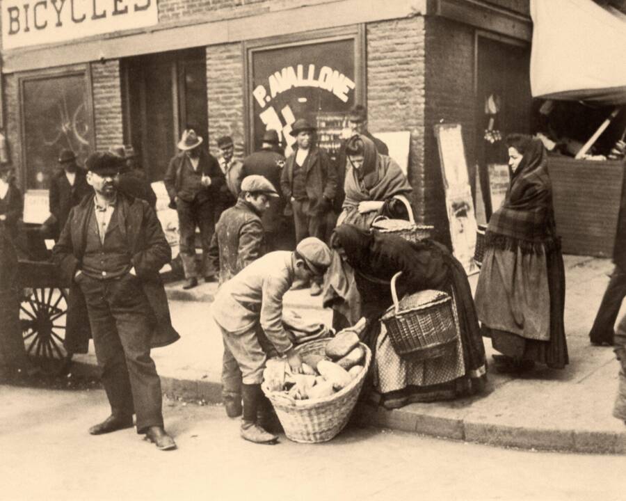 Buying Loaves Of Bread During The Gilded Age