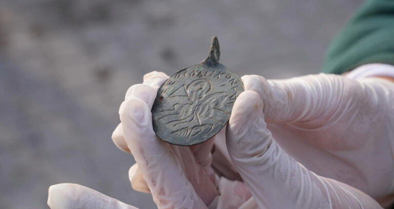 Solomon Pendant Featured Image