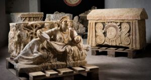 Stolen Etruscan Artifacts Featured