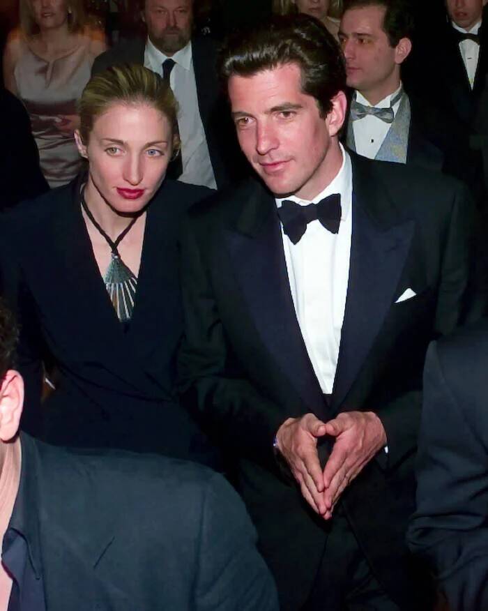 Jfk Jr And Carolyn Bessette Kennedy