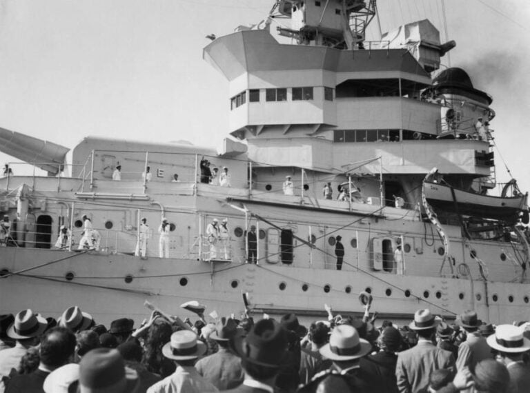 Uss Indianapolis Shark Attack: The Bloody True Story