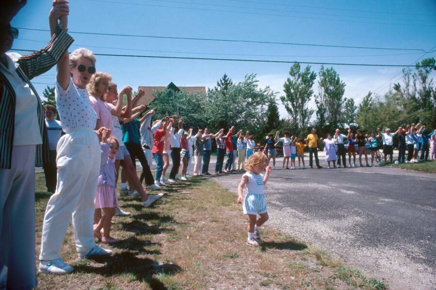 Hands Across America