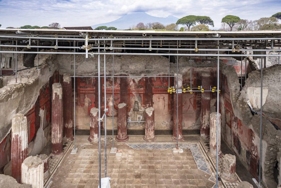 House Of Thiasos Frescoes In Pompeii