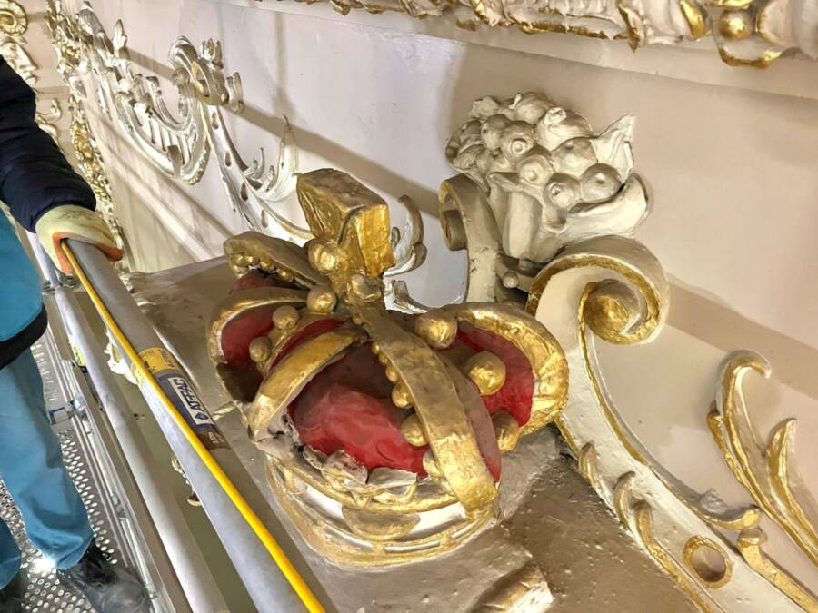 Proscenium Crown At Kings Theatre