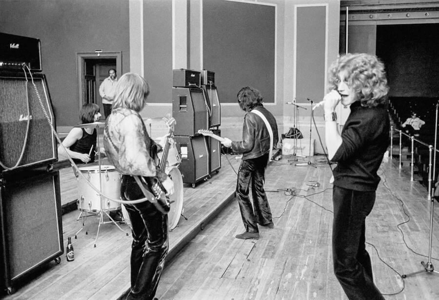 Led Zeppelin Soundcheck 1969