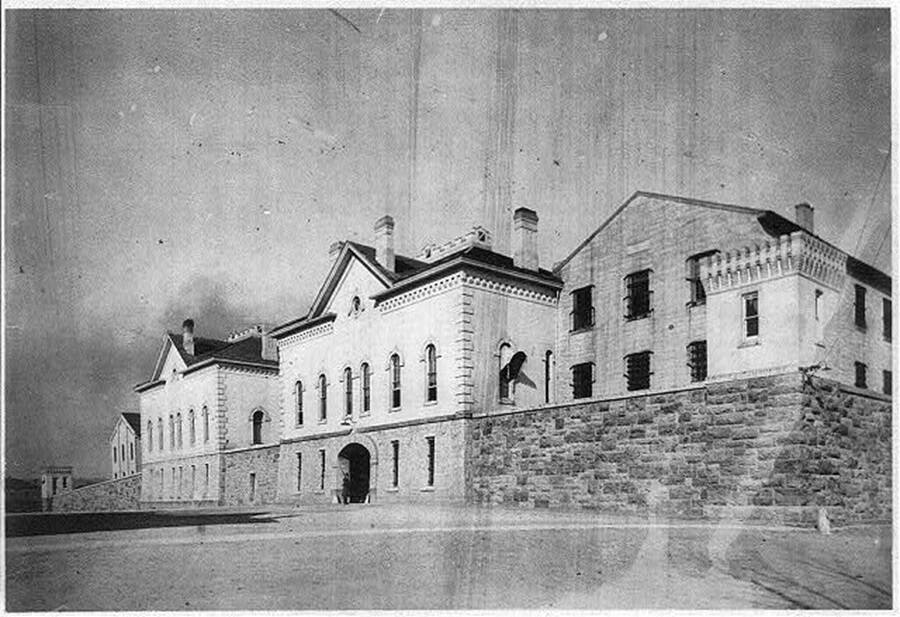 Us Penitentiary Leavenworth Kansas