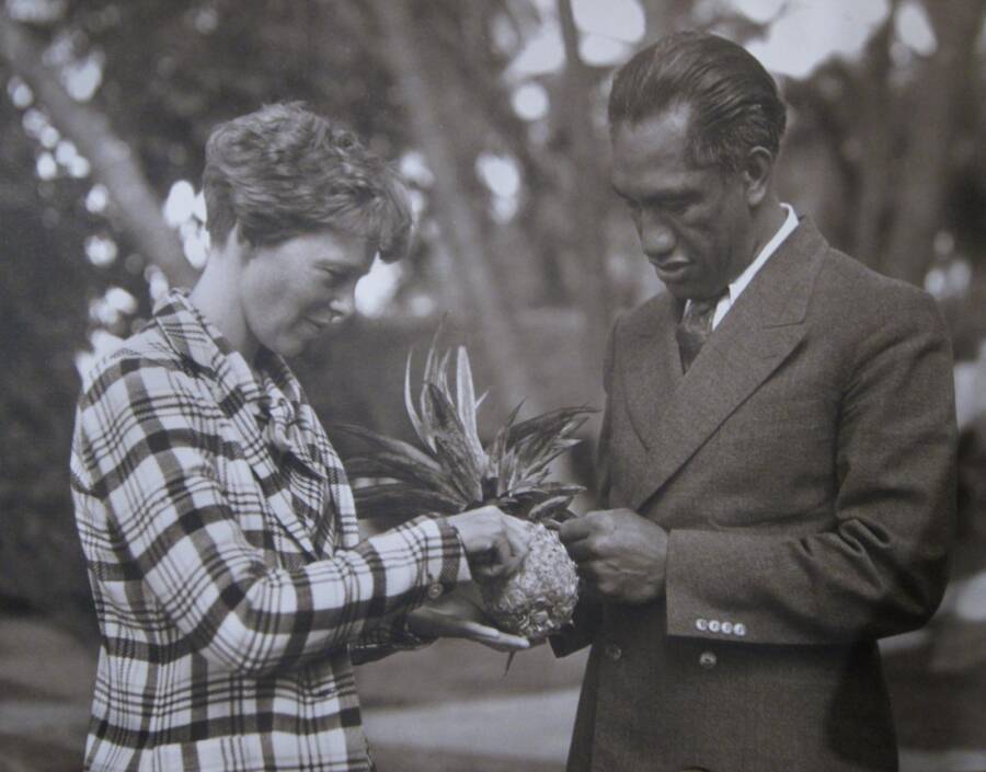 Amelia Earhart In Hawaii