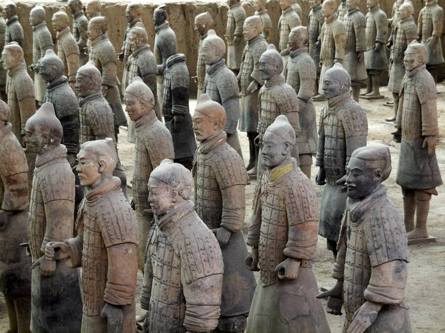 China Tourist Damages Terracotta Warriors